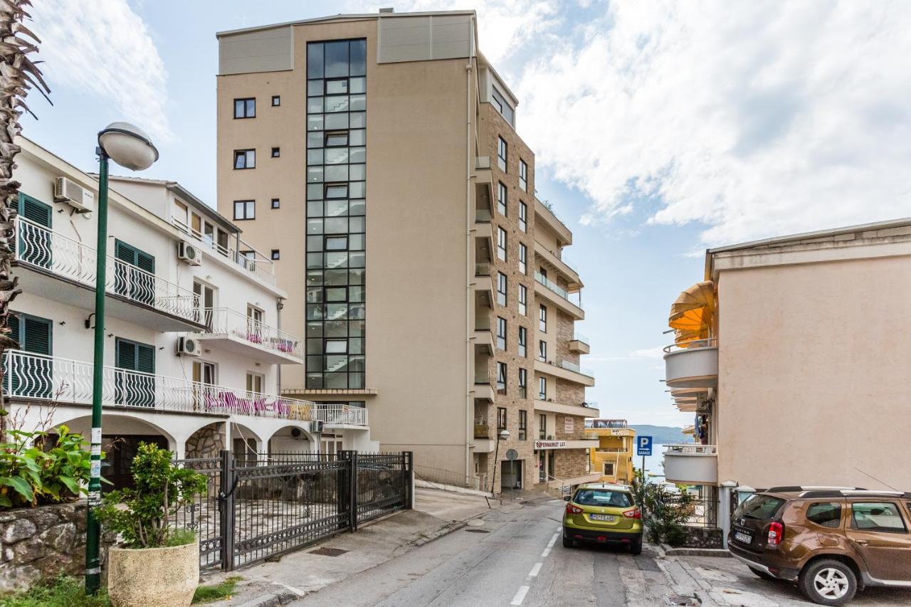 Apartments Beatrice Rafailovici Rafajlovići Exterior foto