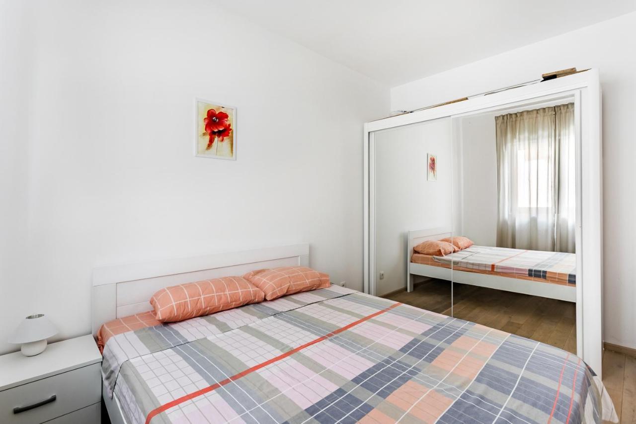 Apartments Beatrice Rafailovici Rafajlovići Exterior foto